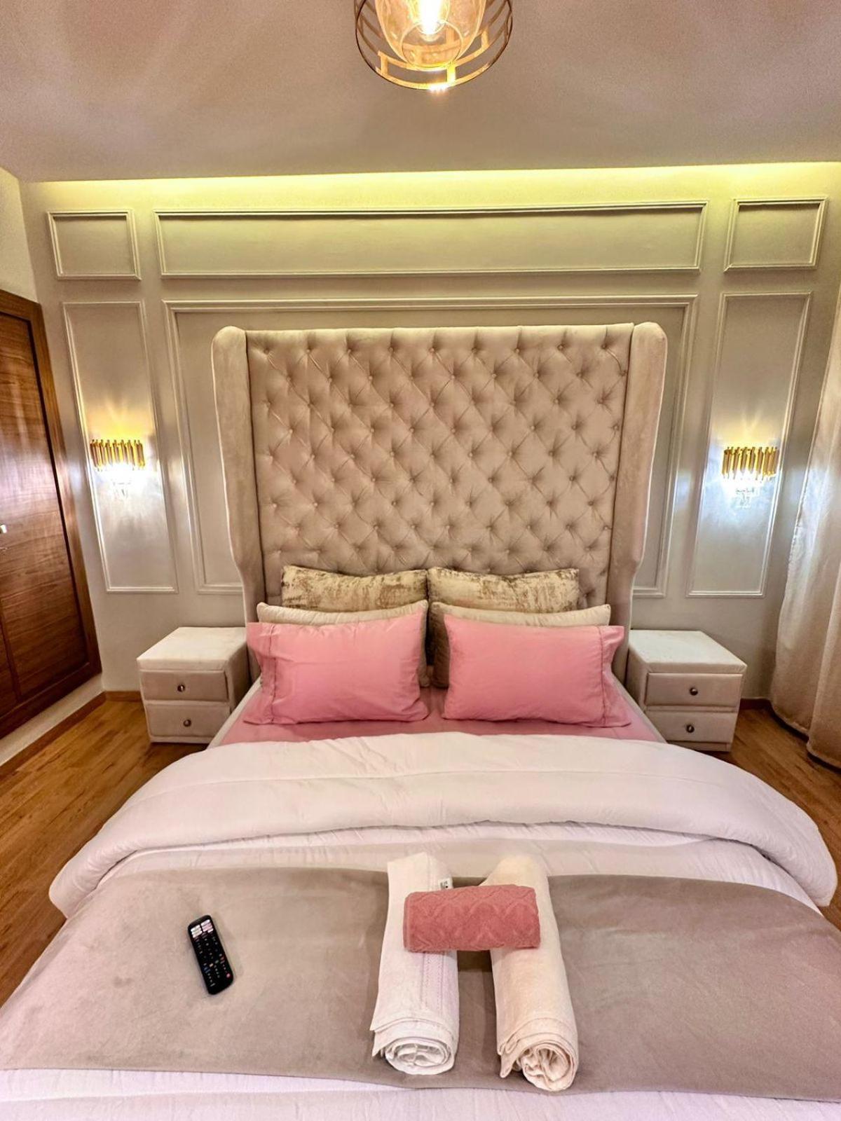 Appartement Luxueux Avec Piscine 10 Minutes Du Centre Ville Marrakesh Eksteriør billede