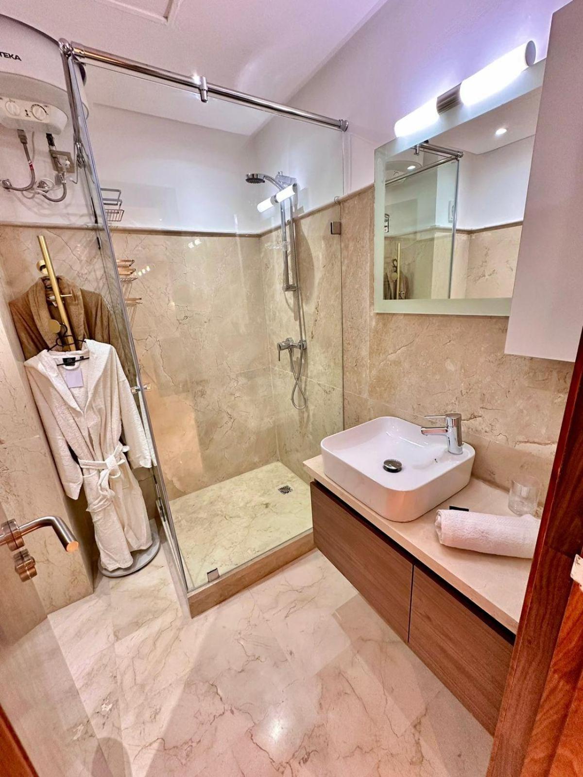 Appartement Luxueux Avec Piscine 10 Minutes Du Centre Ville Marrakesh Eksteriør billede